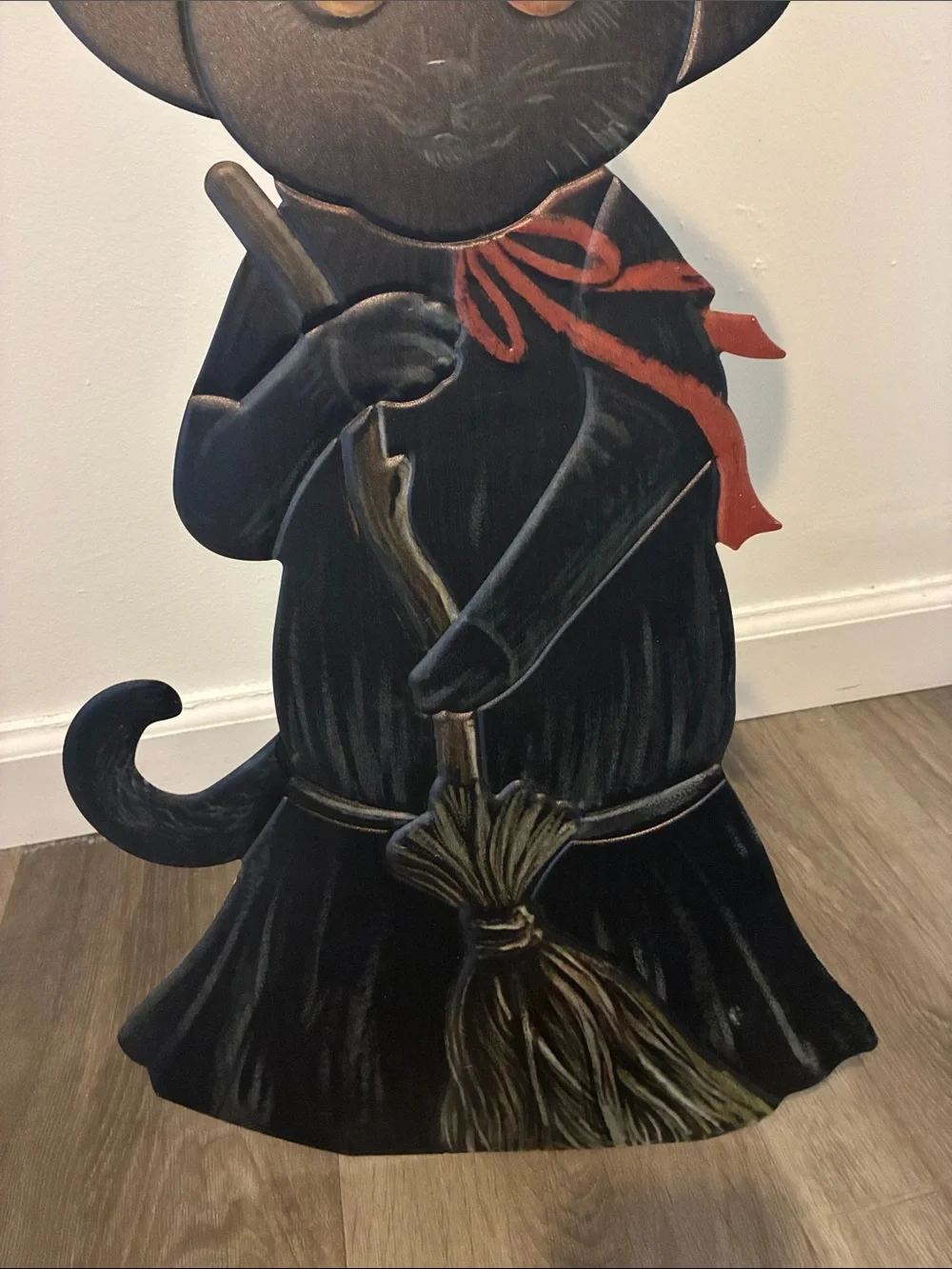 NWT- 23” Black Cat Witch Halloween Metal Easel Stand Porch Sign Decoration